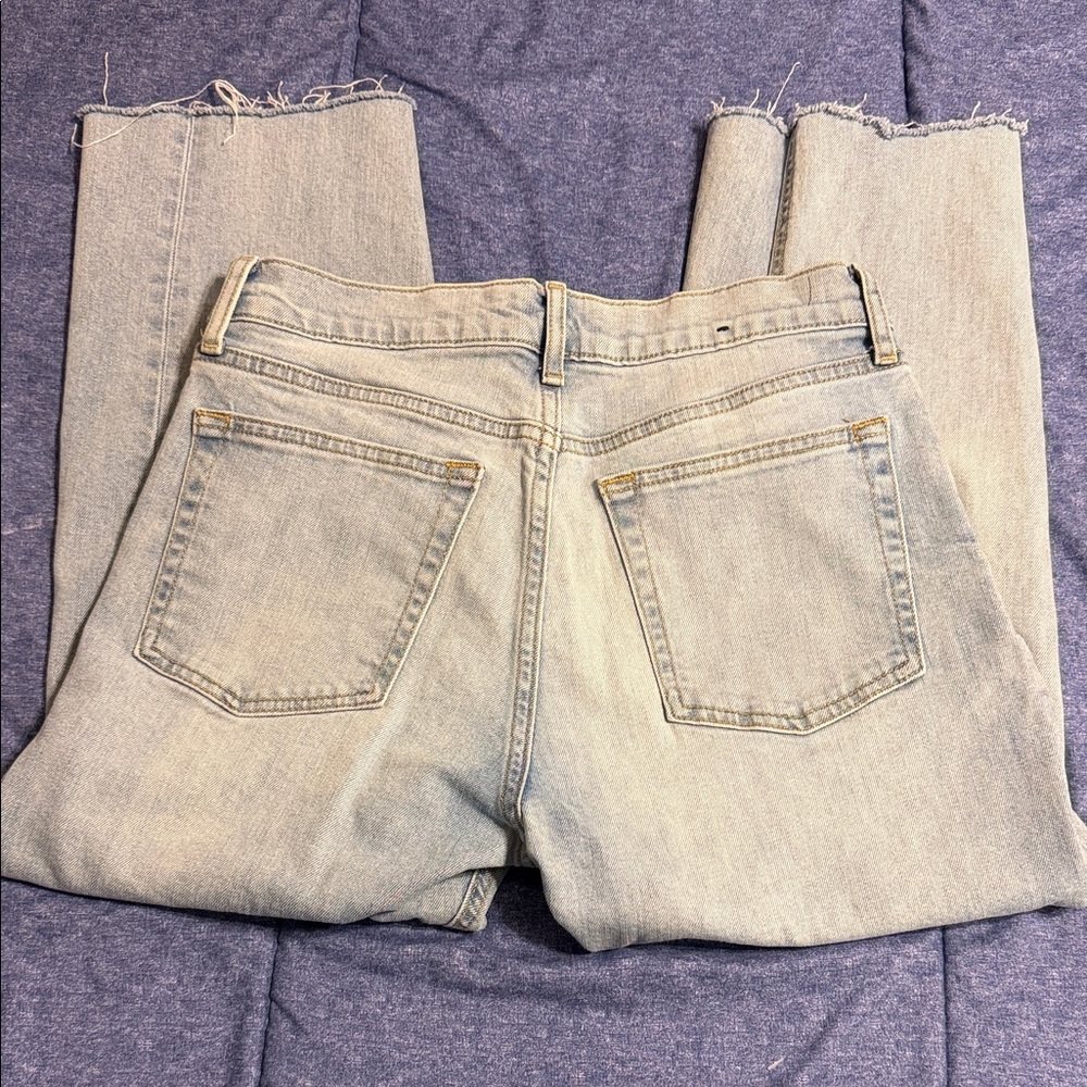 GAP Women's Classic Light Blue Straight Leg Jeans - Picture 2 of 5